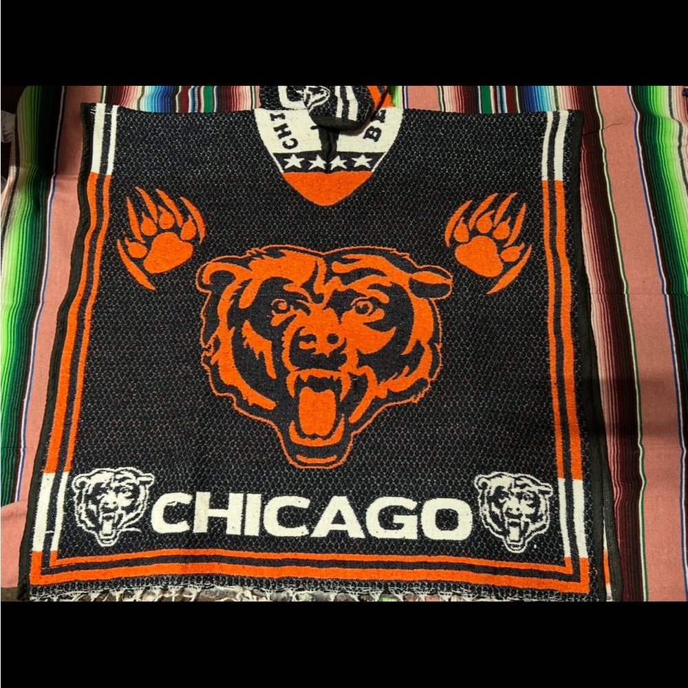 Chicago Bears poncho with hoodie navy blue & Orange Logo Throw
